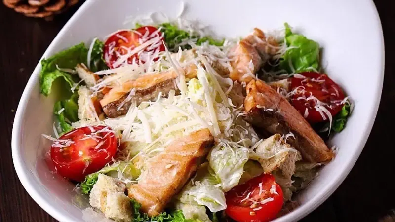 Sezar Salatı